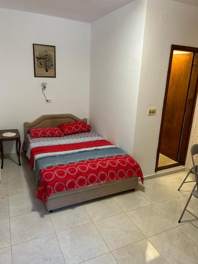 Lazarus Bigova Apartments Tivat Exteriör bild
